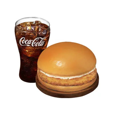 Creamy Ranch Crunchy Chicken Sandwich w/ Drinks